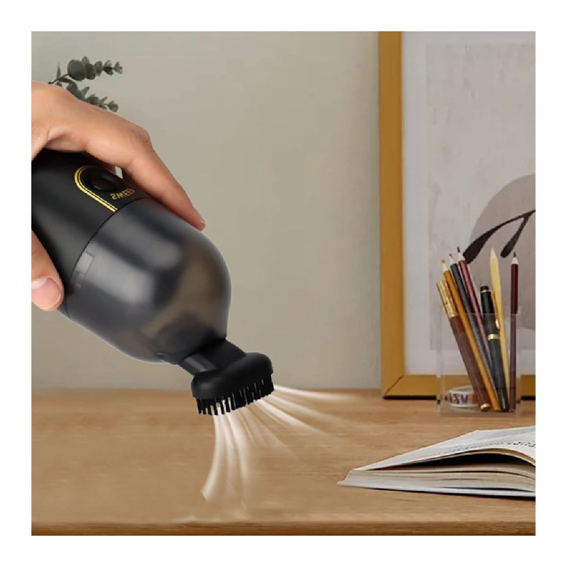 Aspiradora mini de escritorio, aspiradora para migas, aspiradora para teclado, inalámbrica, 360°, para portátil, mesa, ideal para limpiar polvo, migas, piano, ordenador, coche, etc., bonita mini aspiradora blanca para escritorio.